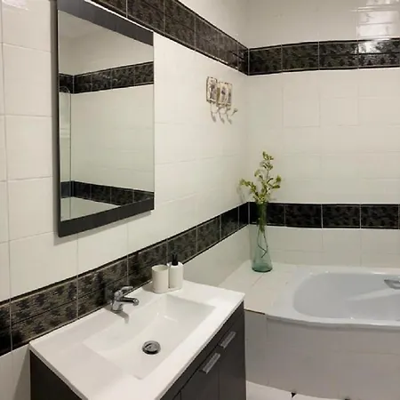 La Pedriza 2 Holiday home Casabermeja